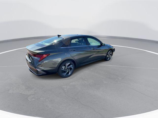 new 2024 Hyundai Elantra car, priced at $25,385