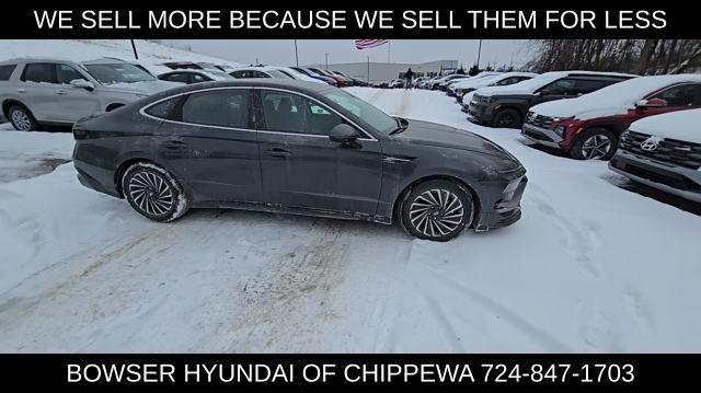 new 2025 Hyundai Sonata Hybrid car, priced at $31,122