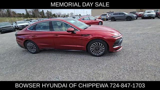new 2025 Hyundai Sonata Hybrid car, priced at $38,293