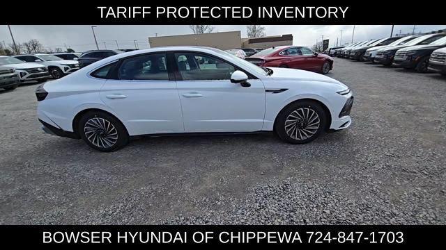 new 2025 Hyundai Sonata Hybrid car, priced at $38,543