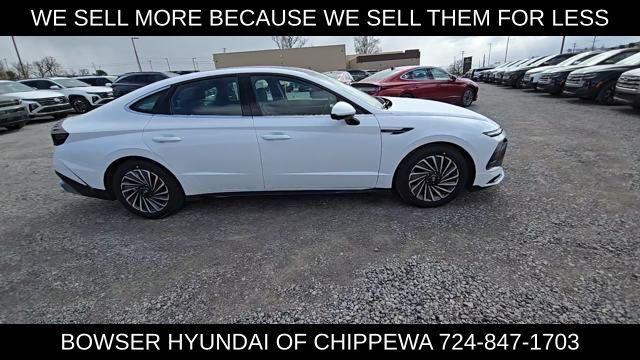 new 2025 Hyundai Sonata Hybrid car, priced at $38,293