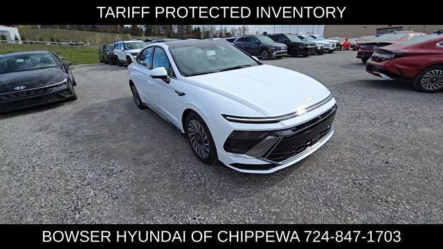 new 2025 Hyundai Sonata Hybrid car, priced at $38,543