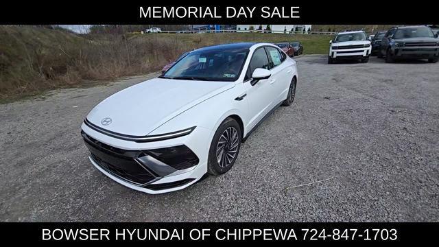 new 2025 Hyundai Sonata Hybrid car, priced at $38,293