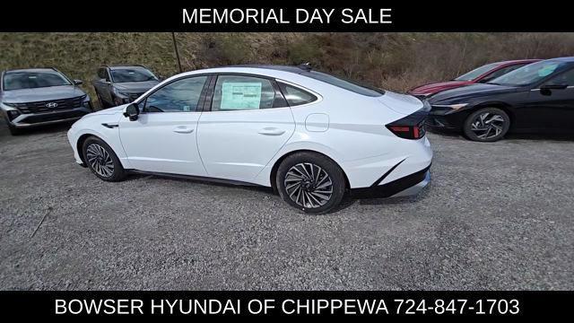 new 2025 Hyundai Sonata Hybrid car, priced at $38,293