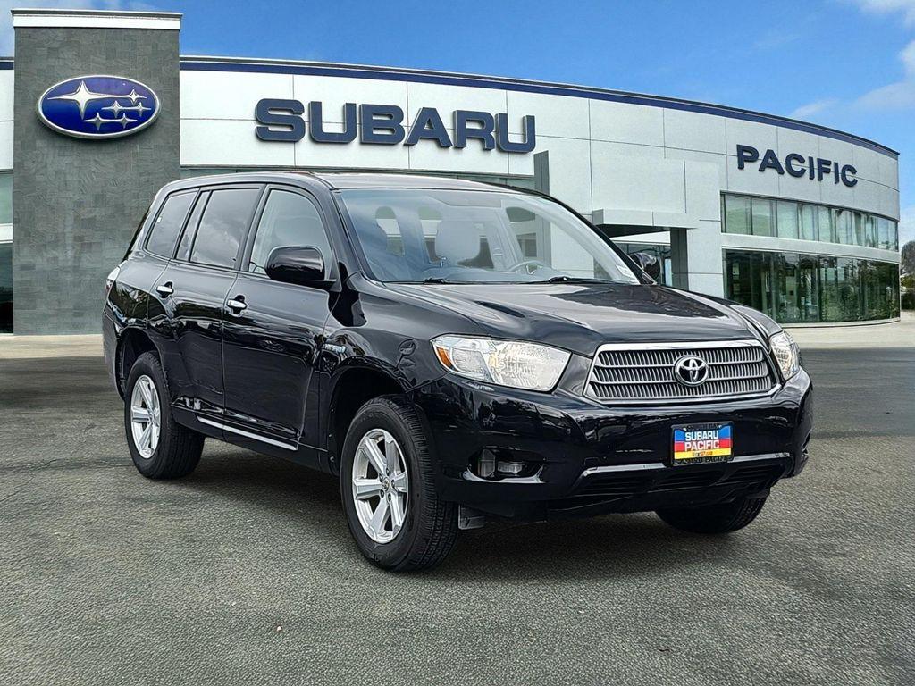 used 2008 Toyota Highlander Hybrid car, priced at $8,900