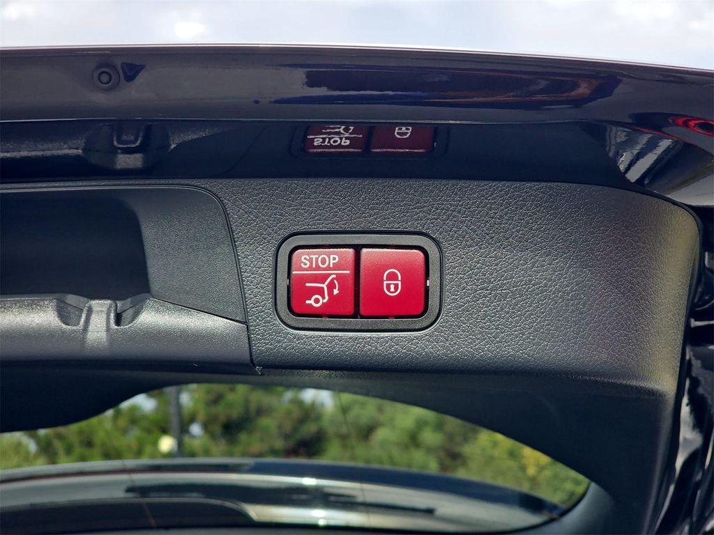 used 2020 Mercedes-Benz GLB 250 car, priced at $25,700