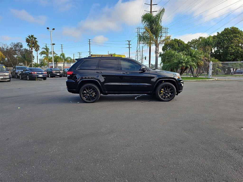used 2018 Jeep Grand Cherokee car, priced at $18,900