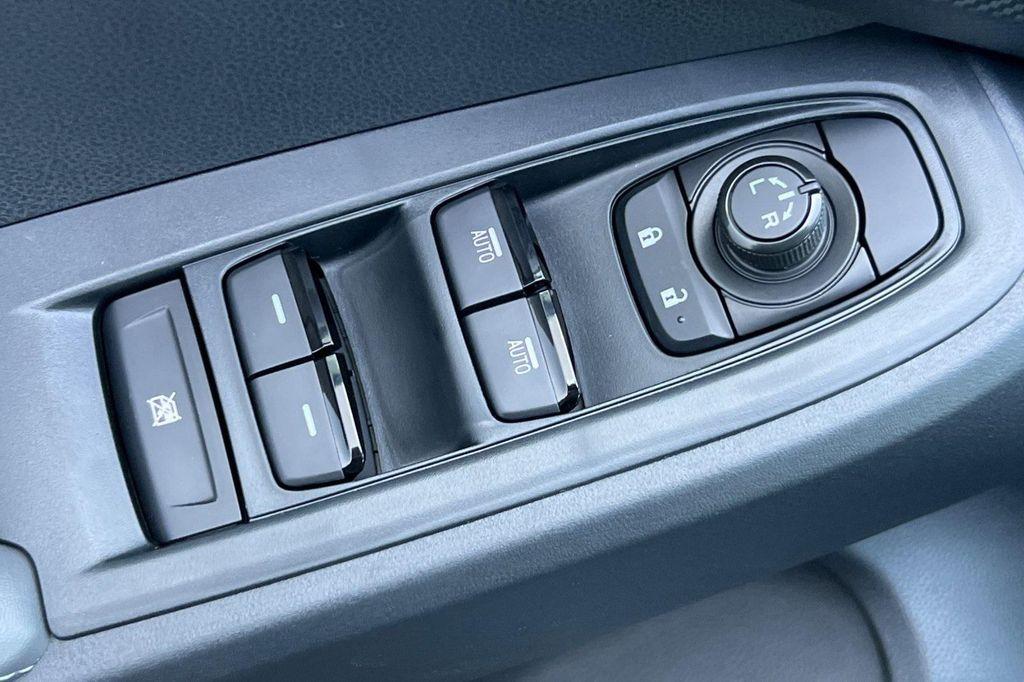 new 2025 Subaru Crosstrek car, priced at $33,051