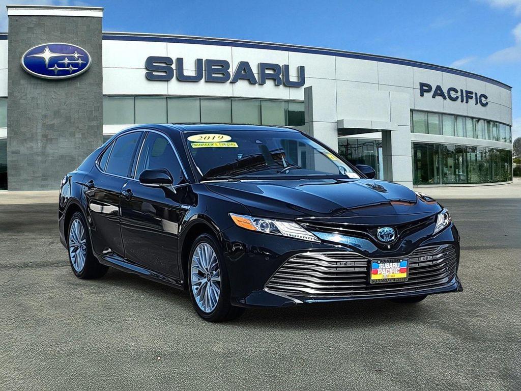 used 2019 Toyota Camry Hybrid car, priced at $20,500