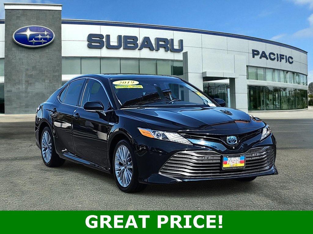 used 2019 Toyota Camry Hybrid car, priced at $19,500