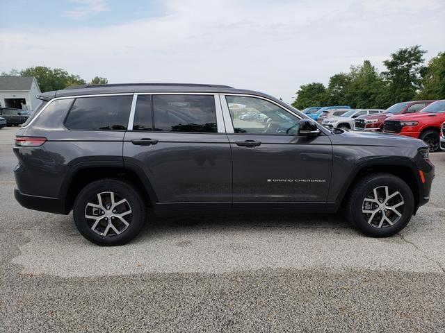 new 2024 Jeep Grand Cherokee L car, priced at $44,833