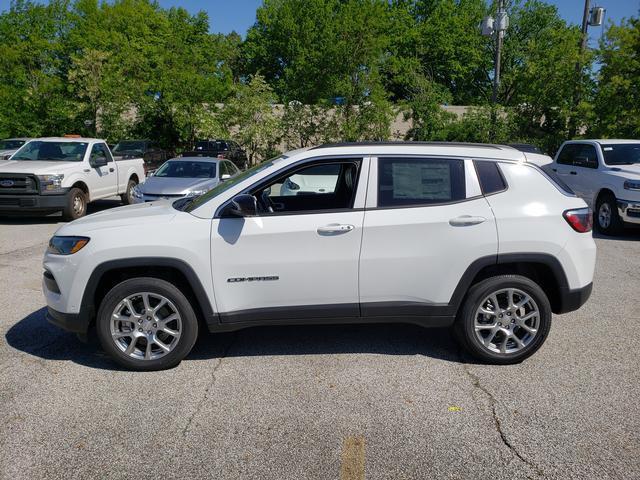 new 2024 Jeep Compass car, priced at $33,076