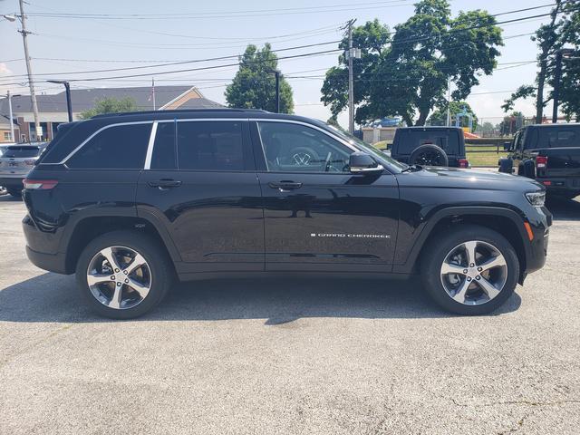 new 2024 Jeep Grand Cherokee car, priced at $53,385