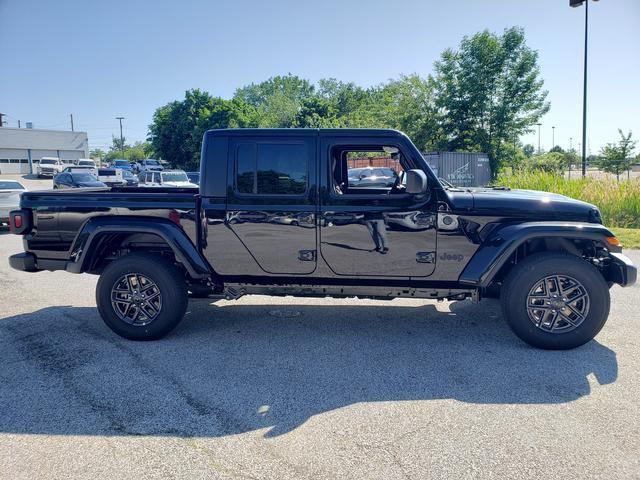 new 2024 Jeep Gladiator car, priced at $46,391