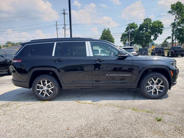 new 2024 Jeep Grand Cherokee L car, priced at $45,235