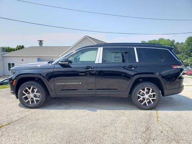 new 2024 Jeep Grand Cherokee L car, priced at $45,235