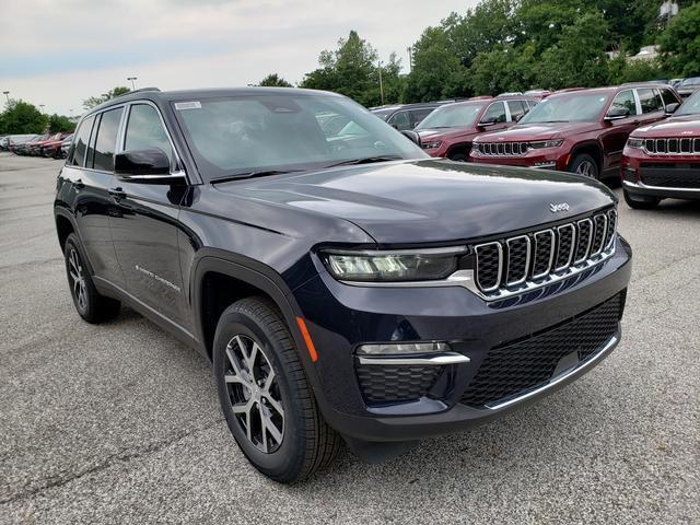 new 2024 Jeep Grand Cherokee car, priced at $45,550