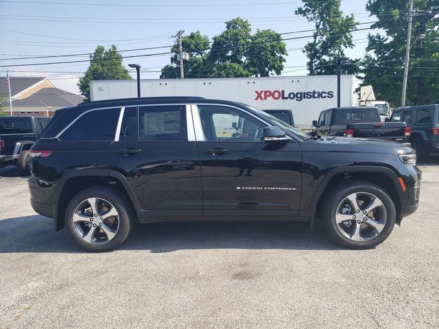 new 2024 Jeep Grand Cherokee car, priced at $51,310