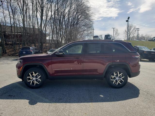 new 2024 Jeep Grand Cherokee car, priced at $45,573