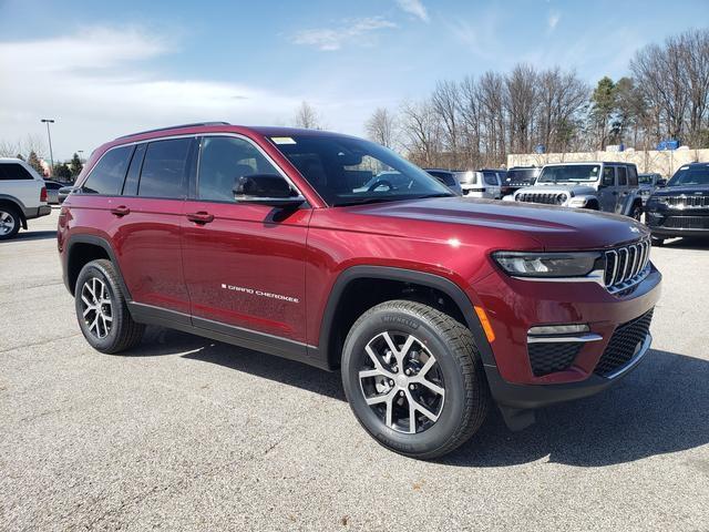 new 2024 Jeep Grand Cherokee car, priced at $45,573