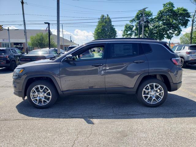new 2024 Jeep Compass car, priced at $29,652