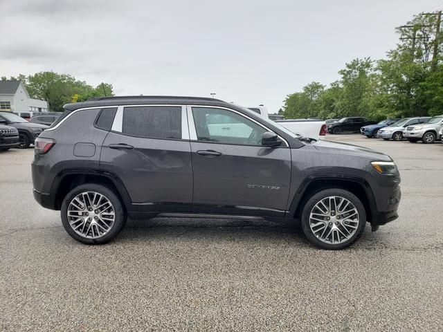 new 2024 Jeep Compass car, priced at $35,627