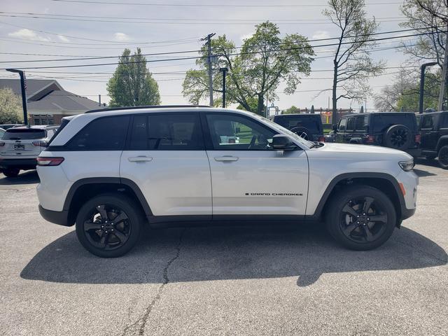 new 2024 Jeep Grand Cherokee car, priced at $43,356