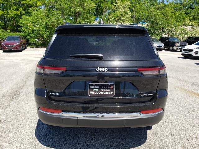 new 2024 Jeep Grand Cherokee car, priced at $45,172