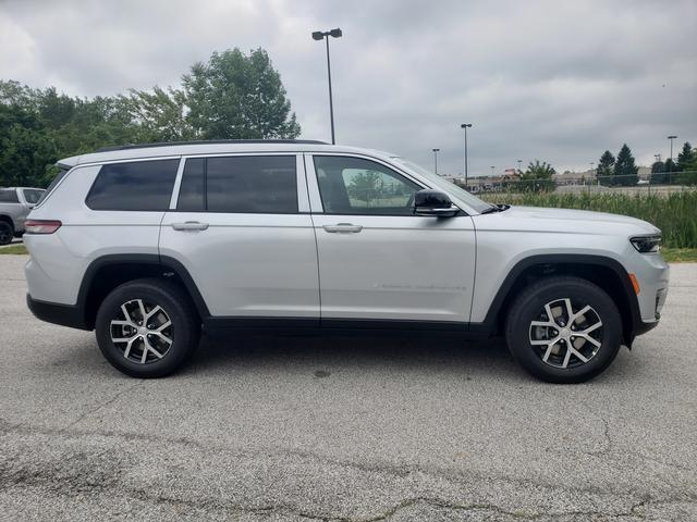 new 2024 Jeep Grand Cherokee L car, priced at $45,948