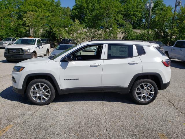 new 2024 Jeep Compass car, priced at $33,076