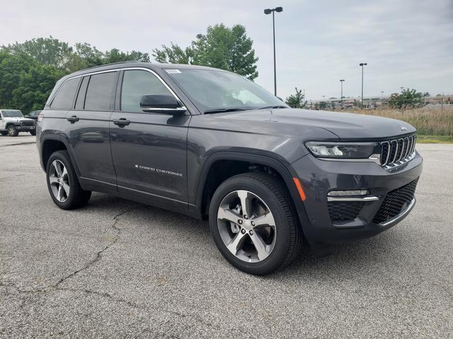 new 2024 Jeep Grand Cherokee car, priced at $49,779