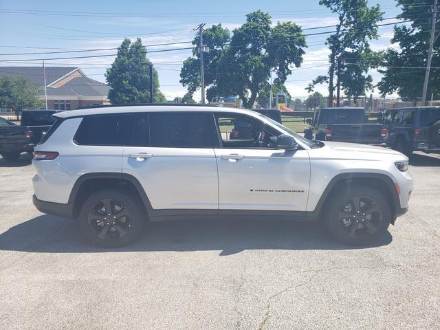 new 2024 Jeep Grand Cherokee L car, priced at $45,993