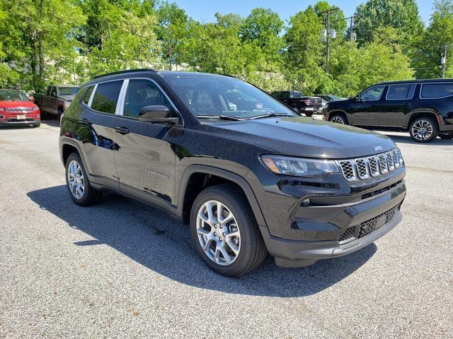 new 2024 Jeep Compass car, priced at $33,399