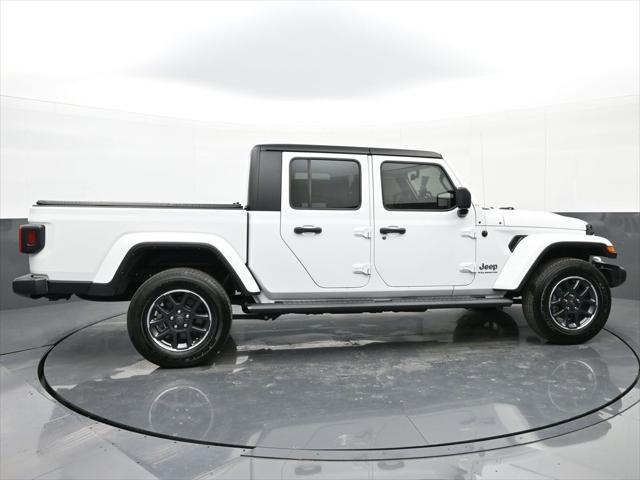 used 2023 Jeep Gladiator car, priced at $35,639