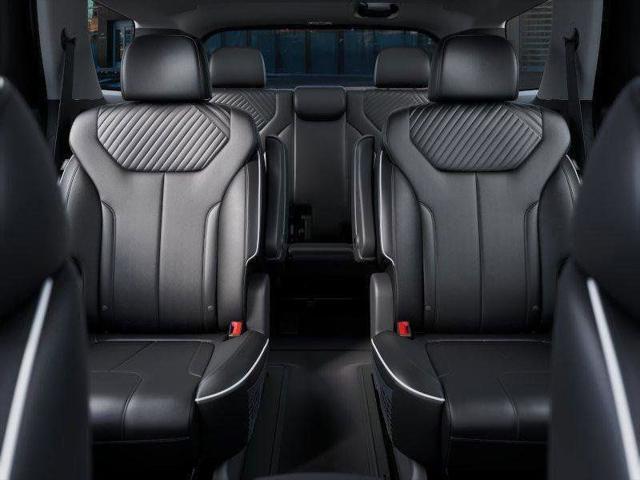 new 2025 Hyundai Palisade car, priced at $40,882