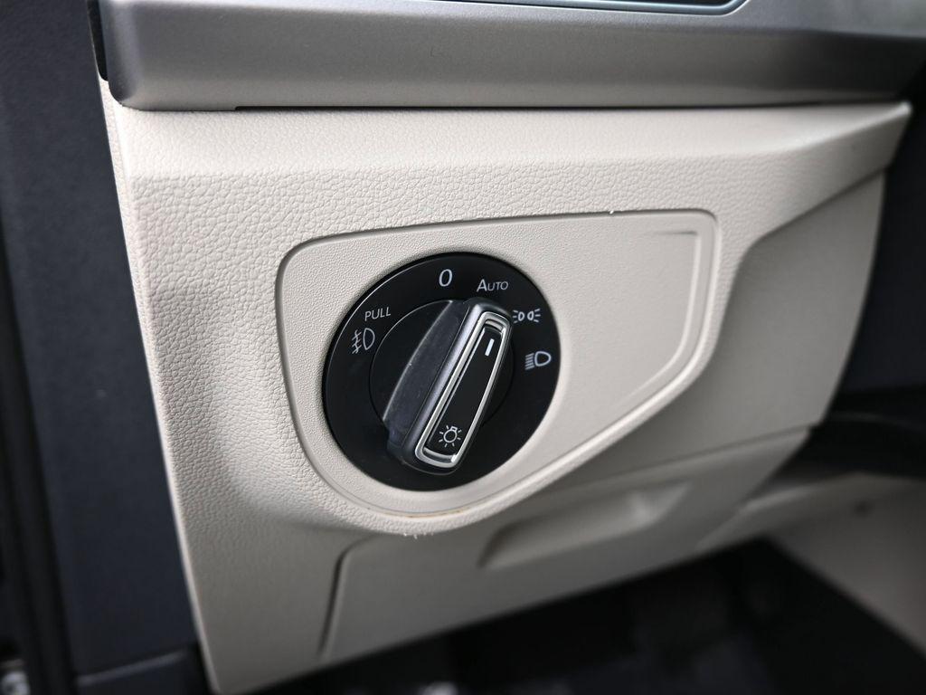 used 2018 Volkswagen Atlas car, priced at $16,744