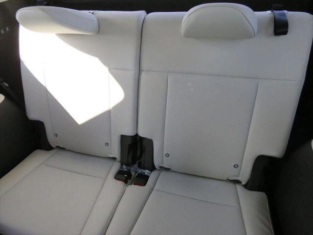 new 2025 Hyundai Santa Fe car, priced at $44,257