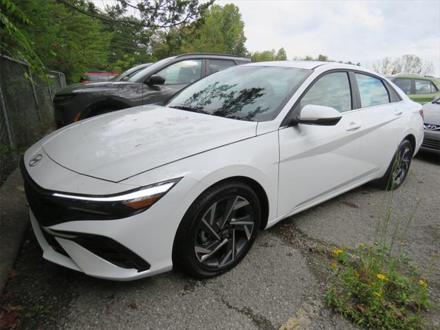 new 2025 Hyundai Elantra car, priced at $25,650