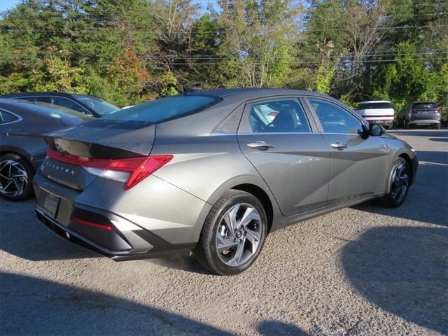 new 2025 Hyundai Elantra car, priced at $24,175