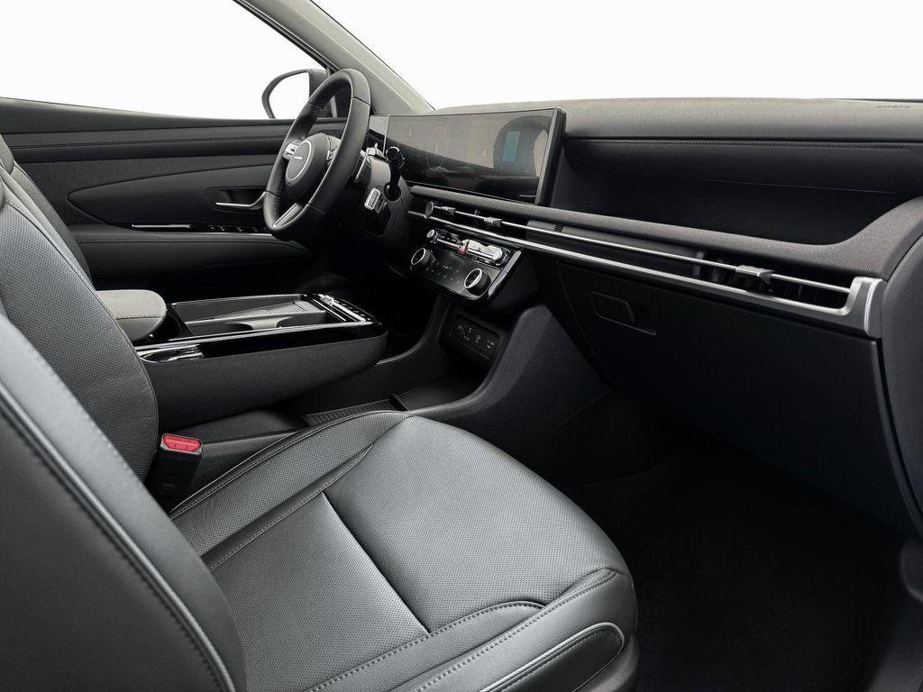 new 2025 Hyundai Tucson car, priced at $38,381