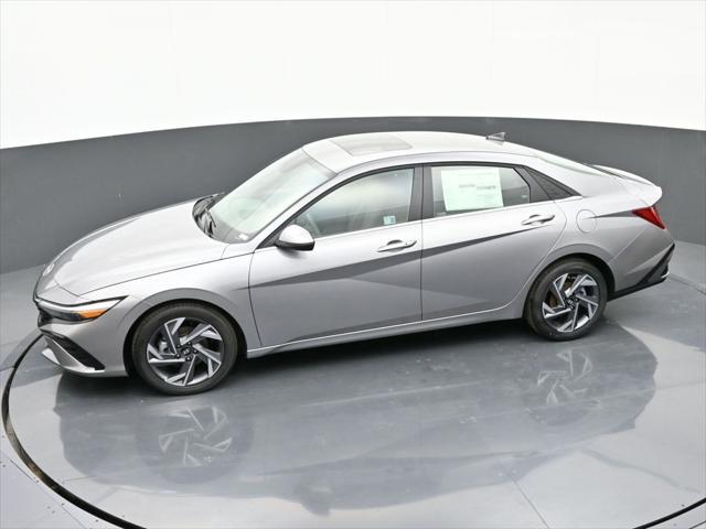 new 2025 Hyundai Elantra car, priced at $26,425