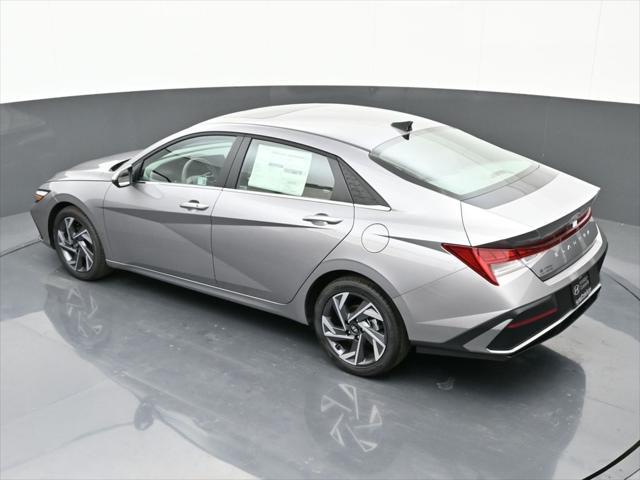 new 2025 Hyundai Elantra car, priced at $26,425