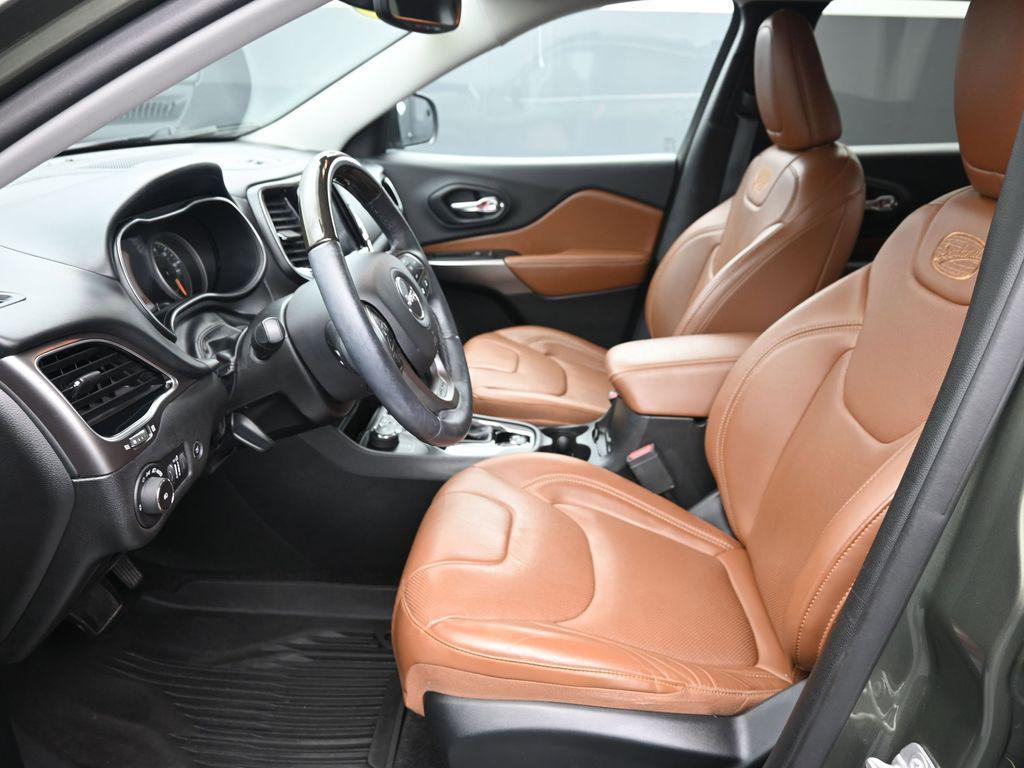 used 2019 Jeep Cherokee car, priced at $18,456