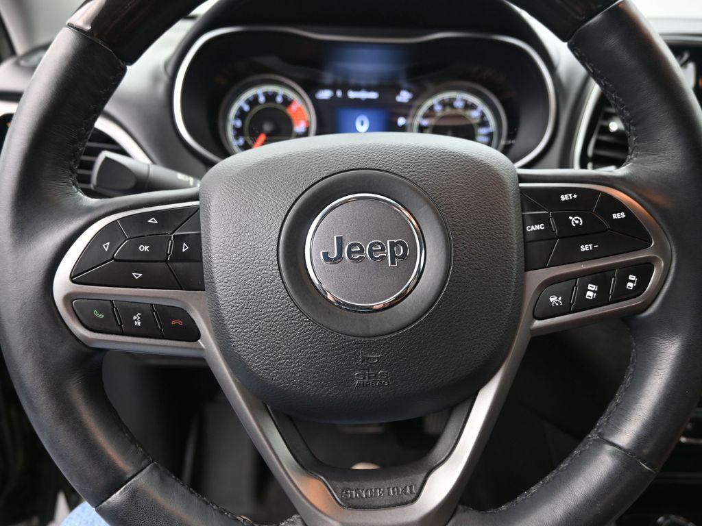 used 2019 Jeep Cherokee car, priced at $18,456