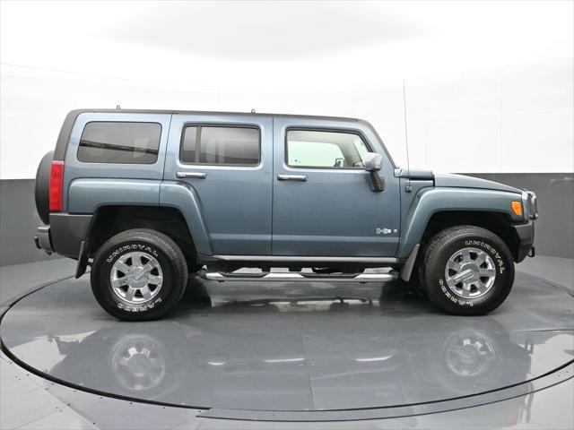 used 2006 Hummer H3 car, priced at $13,888