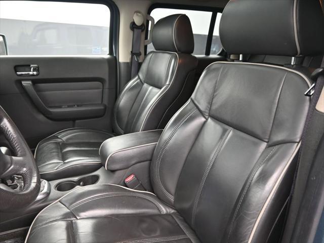 used 2006 Hummer H3 car, priced at $13,888