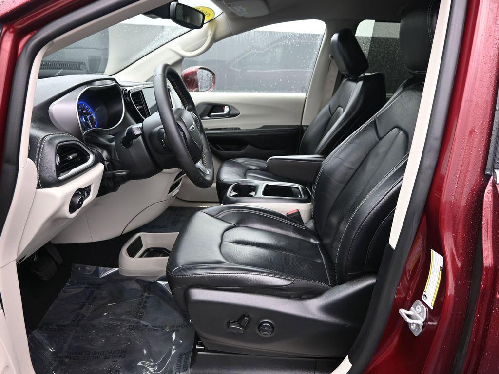 used 2022 Chrysler Pacifica car, priced at $24,388