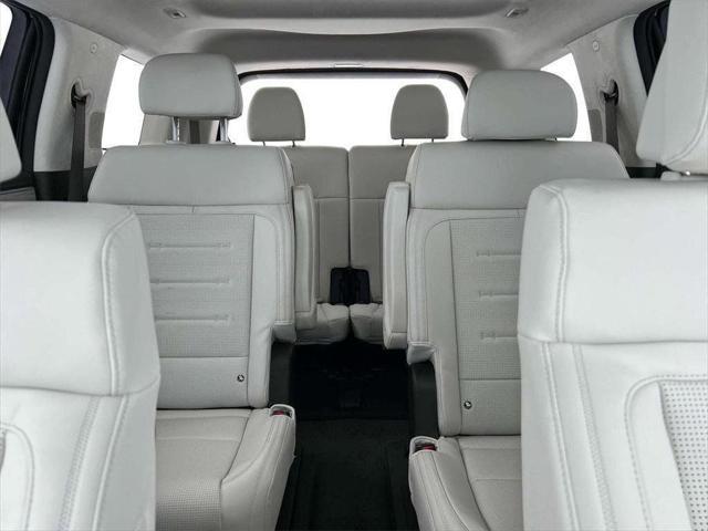 new 2025 Hyundai SANTA FE HEV car, priced at $50,114