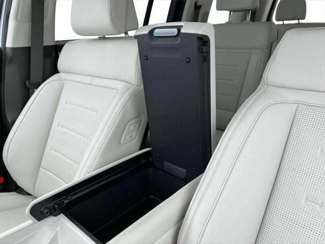 new 2025 Hyundai SANTA FE HEV car, priced at $46,625