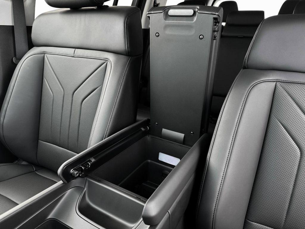 new 2026 Hyundai Santa Fe car, priced at $40,180